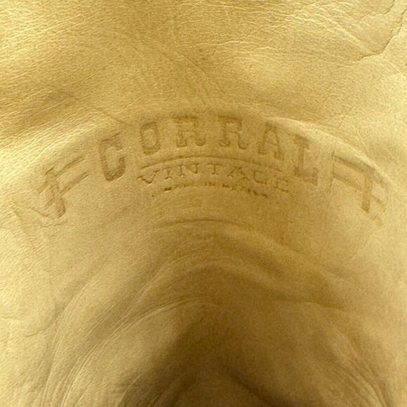 Corral Crater Bone Embroidered Snip Toe Boots - Picture 9 of 14